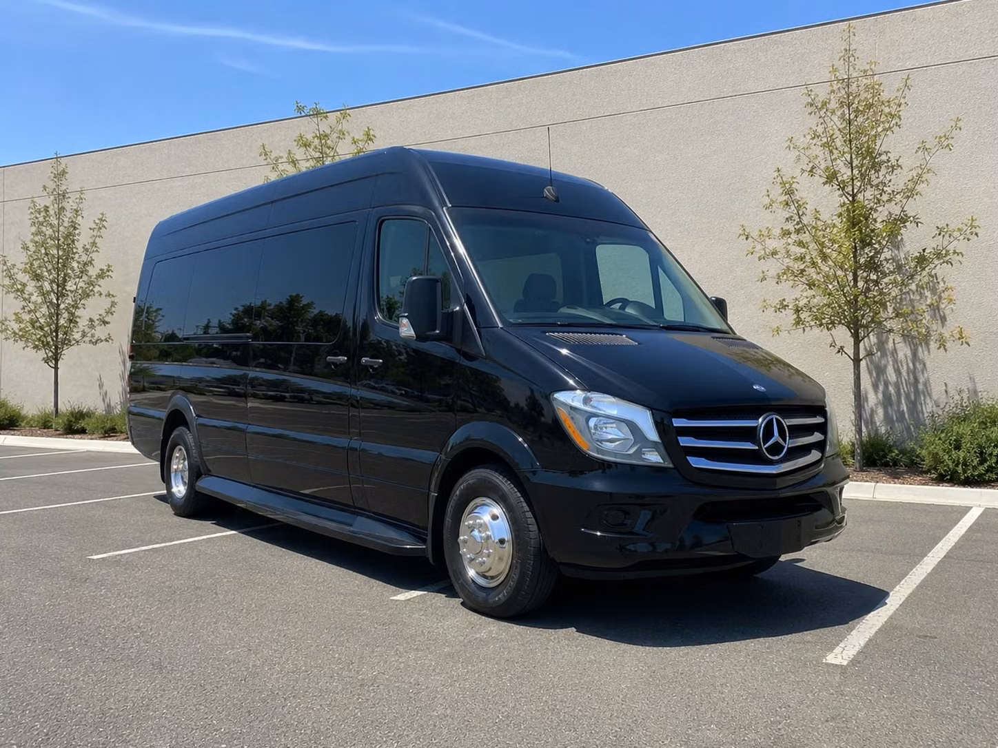 santa monica bus rentals for sports teams sporting events